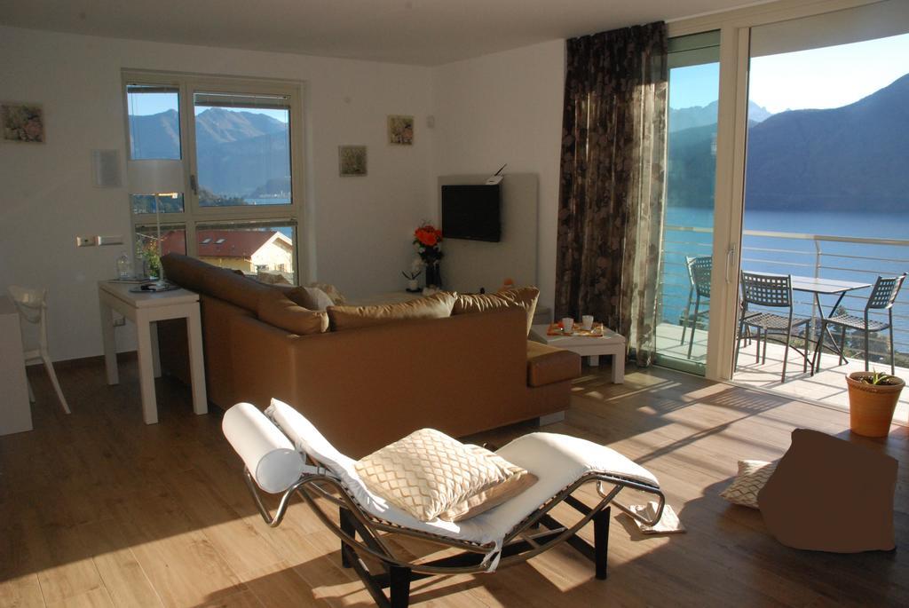 Ferienwohnung Residenza Simona Mezzegra Zimmer foto